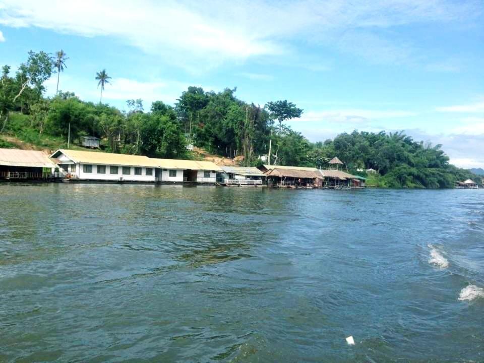 แพแหม่มทัวร์ Apartamento Ban Huai Maenam Noi Exterior foto